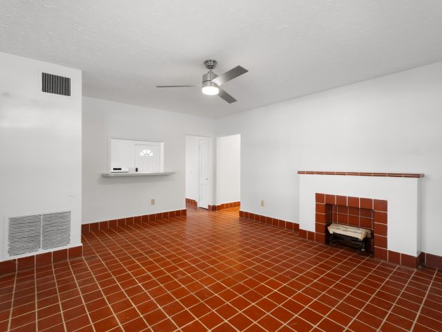 Home for rent at 4815 N Flagler Drive - photo 5863956