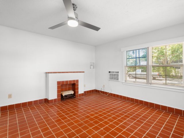 Home for rent at 4815 N Flagler Drive - photo 5863957