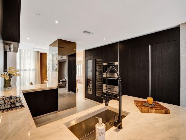 Apartment for rent  Unit #S306 - photo 5871483