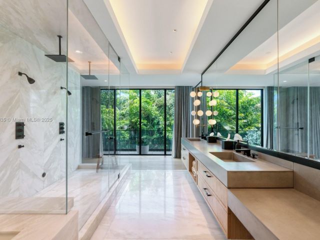 Home for sale at 609 E Dilido Dr - photo 5931840