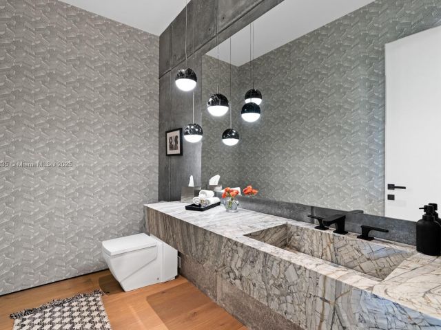 Home for sale at 609 E Dilido Dr - photo 5931847