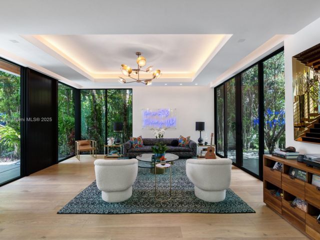 Home for sale at 609 E Dilido Dr - photo 5931857