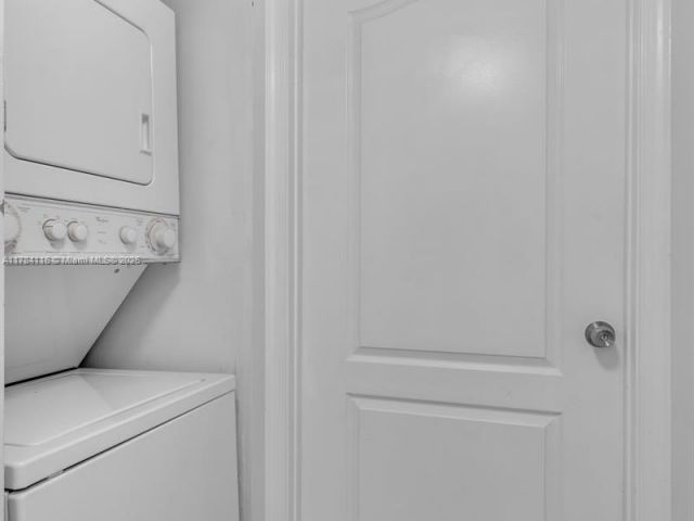 Apartment for sale  Unit #1723 - photo 5914003