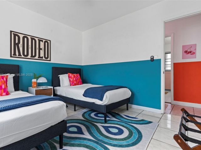 Home for rent at 260 NE 45th St - photo 6046994