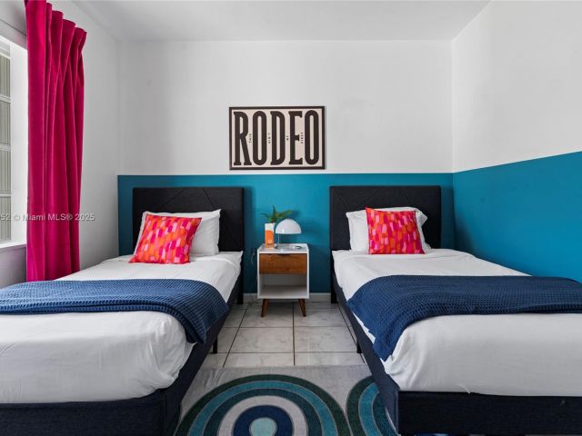 Home for rent at 260 NE 45th St - photo 6046995