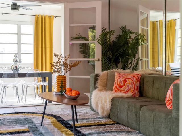 Home for rent at 260 NE 45th St - photo 6047004