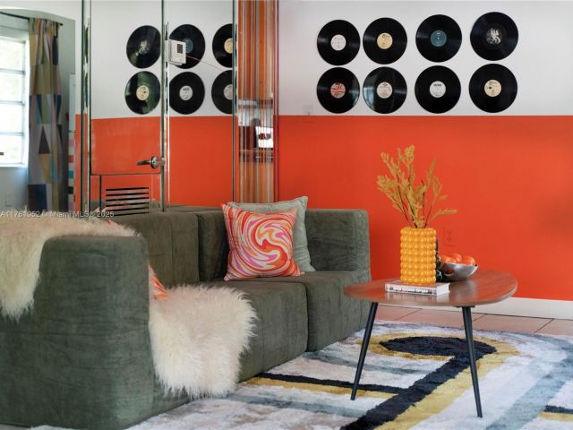 Home for rent at 260 NE 45th St - photo 6047006