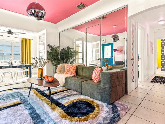 Home for rent at 260 NE 45th St - photo 6047010