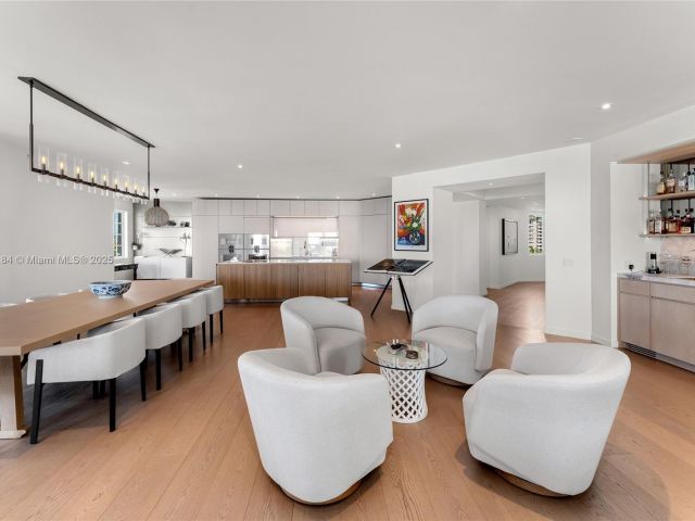 Apartment for sale  Unit #7654 - photo 5907749