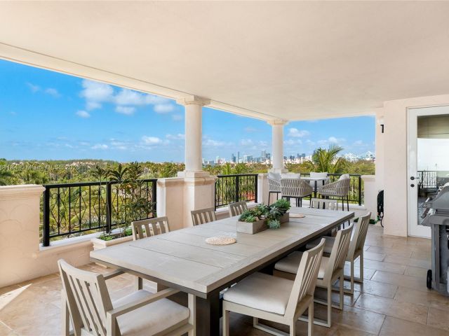 Apartment for sale  Unit #7654 - photo 5907755