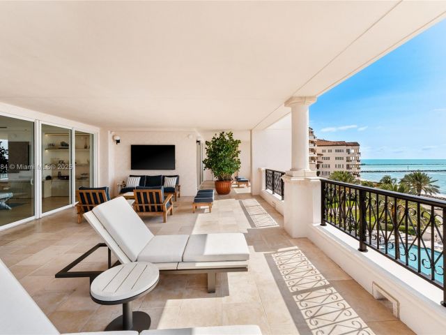 Apartment for sale  Unit #7654 - photo 5907758