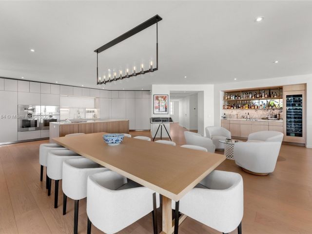 Apartment for sale  Unit #7654 - photo 5907761