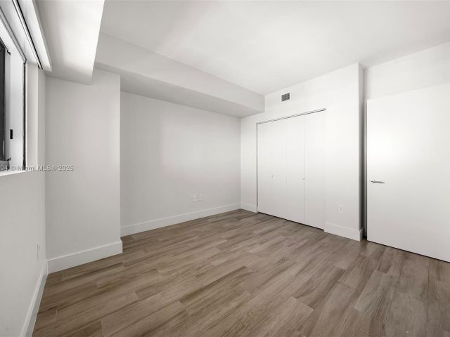 Apartment for sale  Unit #2707 - photo 5926929