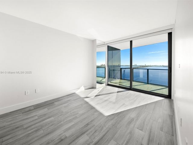 Apartment for sale  Unit #2707 - photo 5926938