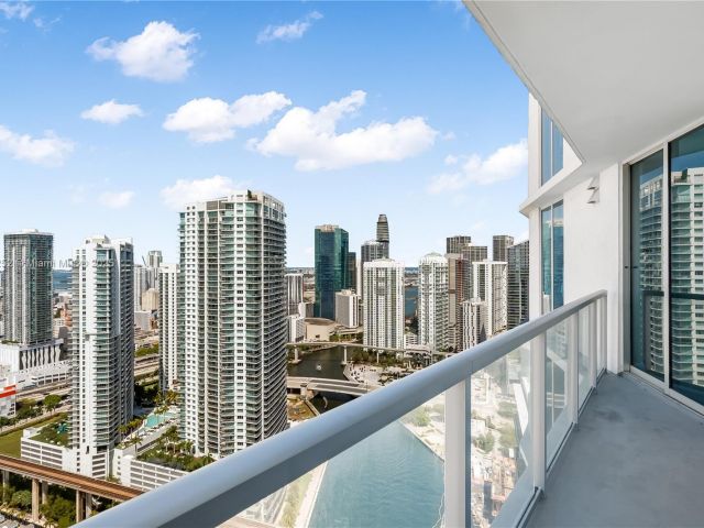 Apartment for sale  Unit #4209 - photo 5916102