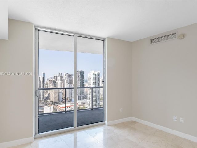 Apartment for sale  Unit #4209 - photo 5916111