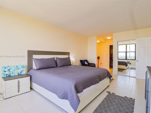 Apartment for rent  Unit #2107 - photo 5902393