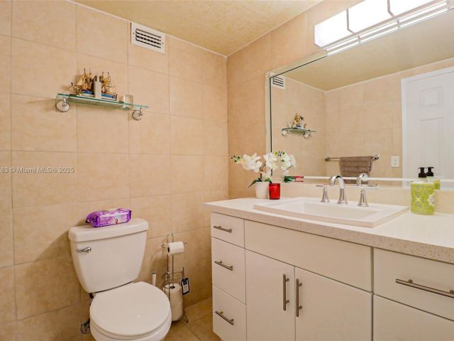 Apartment for rent  Unit #2107 - photo 5902397