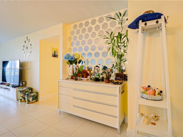 Apartment for rent  Unit #2107 - photo 5902403