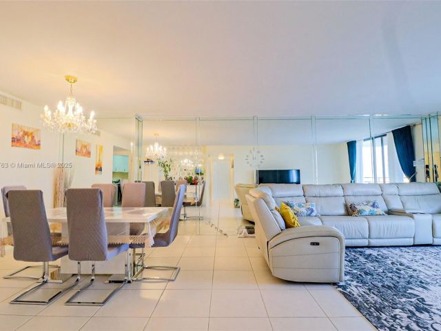 Apartment for rent  Unit #2107 - photo 5902404