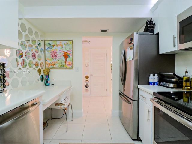 Apartment for rent  Unit #2107 - photo 5902406