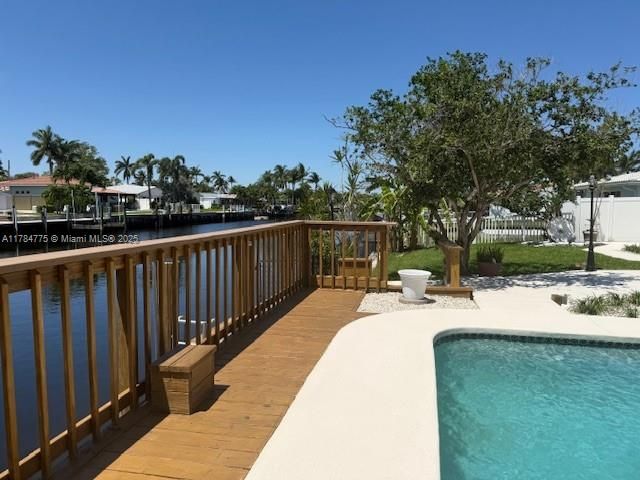 Home for sale at 411 SE 6th Ave - photo 5881674