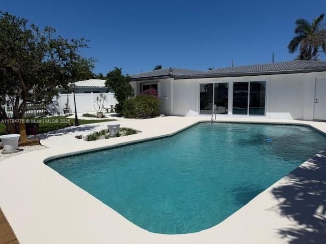 Home for sale at 411 SE 6th Ave - photo 5881678