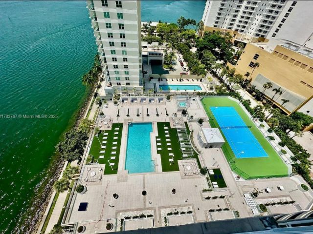 Apartment for sale  Unit #808 - photo 5918485