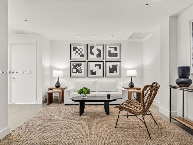 Apartment for sale  Unit #BH6 - photo 5960476