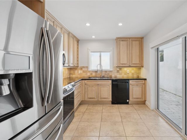 Home for sale at 2952 Florida Blvd - photo 5879241