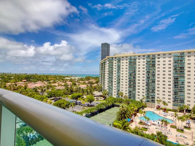 Apartment for sale  Unit #1002 - photo 5926556