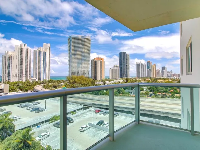 Apartment for sale  Unit #1002 - photo 5926557