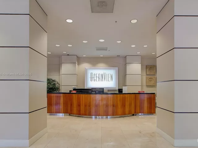 Apartment for sale  Unit #1002 - photo 5926548