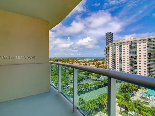 2-bedroom condo for sale in Sunny Isles Beach - 19380 Collins Ave 1002 - MondialRealty