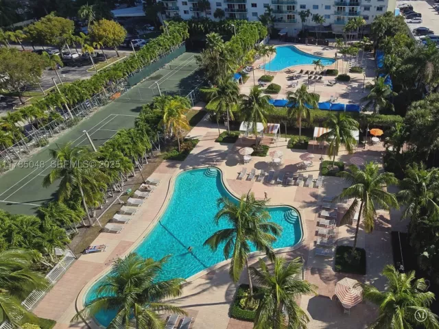 2-bedroom condo for sale in Sunny Isles Beach - 19380 Collins Ave 1002 - MondialRealty