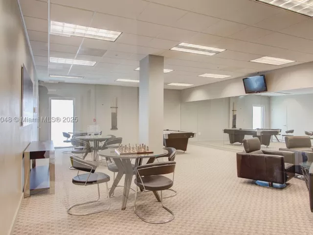 2-bedroom condo for sale in Sunny Isles Beach - 19380 Collins Ave 1002 - MondialRealty