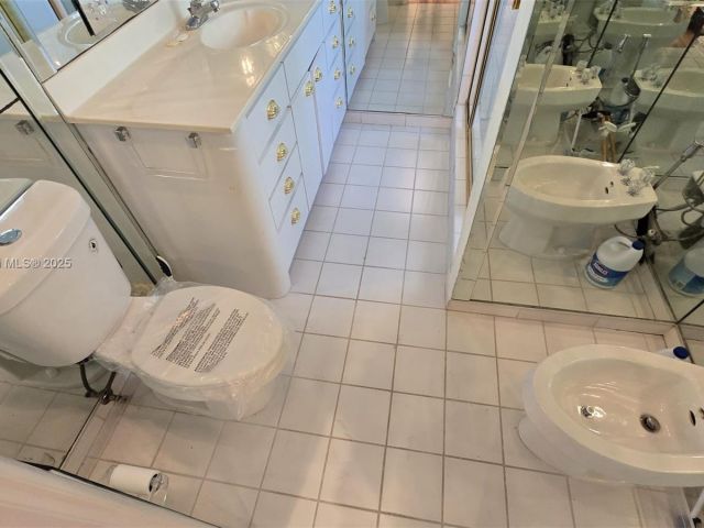 Home for rent at 1901 SW 2nd Ave - photo 5900232