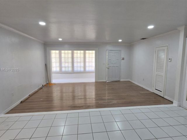 Home for rent at 1901 SW 2nd Ave - photo 5900244