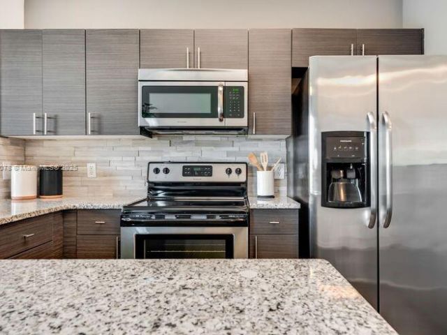 Home for rent at 5555 N Military Trl Riviera - photo 5861837