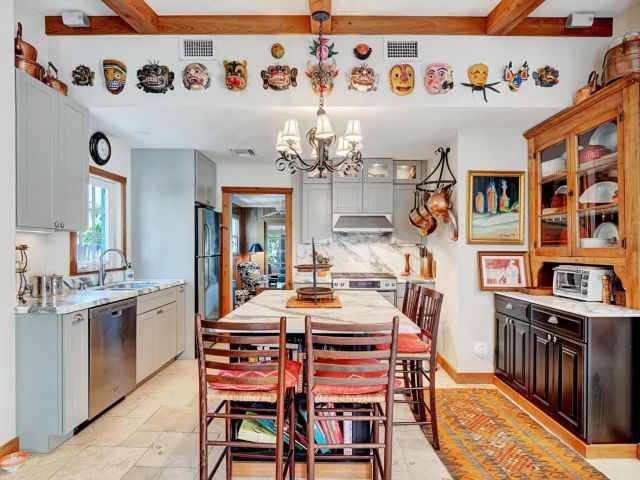 Home for sale at 42 Palm Square - photo 5877678