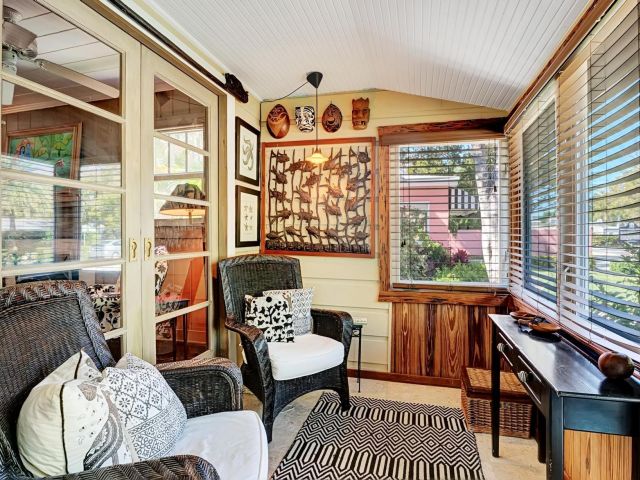 Home for sale at 42 Palm Square - photo 5877682