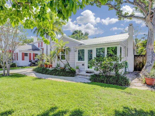 Home for sale at 42 Palm Square - photo 5877692