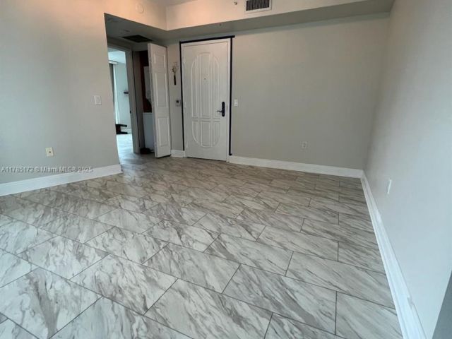 Apartment for sale  Unit #610 - photo 5905230