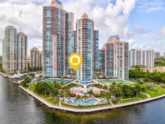 1-bedroom condo for sale in Aventura - 3370 Hidden Bay Dr 610 - MondialRealty