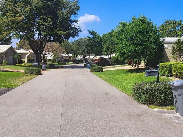 Home for sale at 22310 Cameo Dr E - photo 5862263