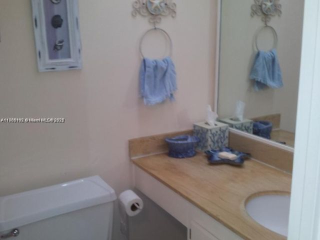 Apartment for sale  Unit #706 - photo 5932649