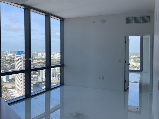 Apartment for sale  Unit #3002 - photo 5923400