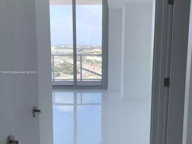 1-bedroom condo for sale in Miami - 851 NE 1st Ave 3002 - MondialRealty