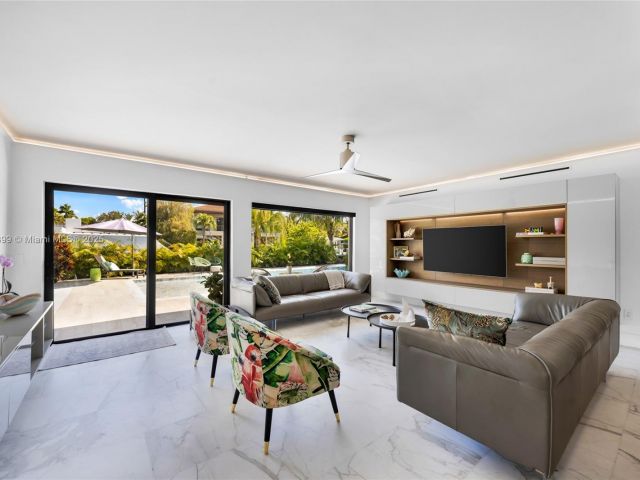 Home for sale at 1141 NE 90th St - photo 6121708