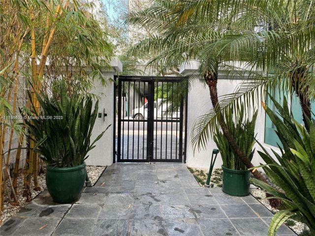 Apartment for sale  Unit #201 - photo 5923767